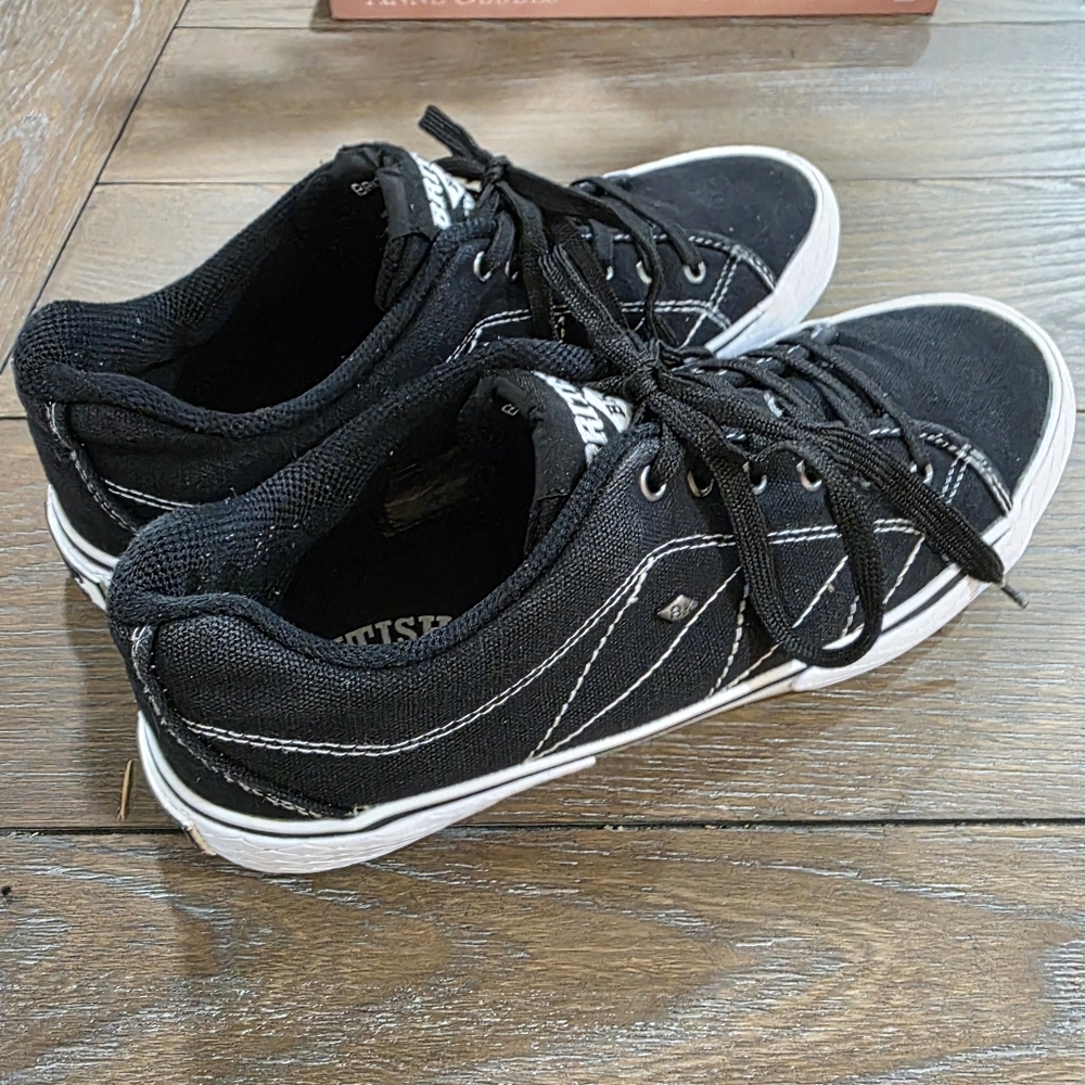 Vintage British Knights Sports Low Top Sneakers, Men's Size 9